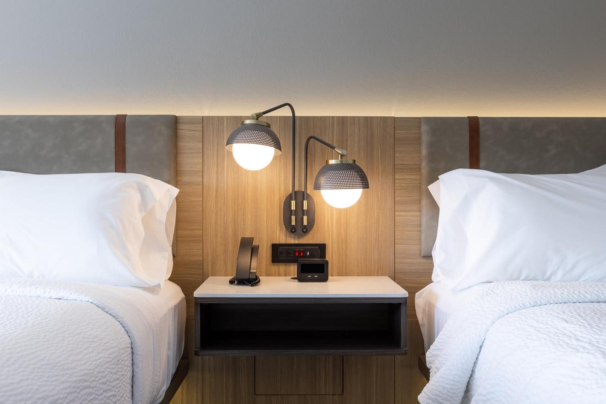 Holiday Inn Anderson By Ihg Екстериор снимка