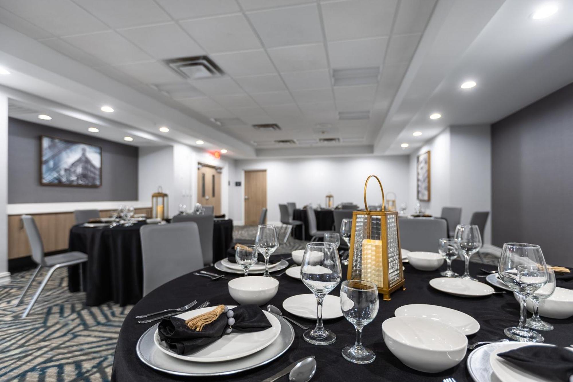 Holiday Inn Anderson By Ihg Екстериор снимка