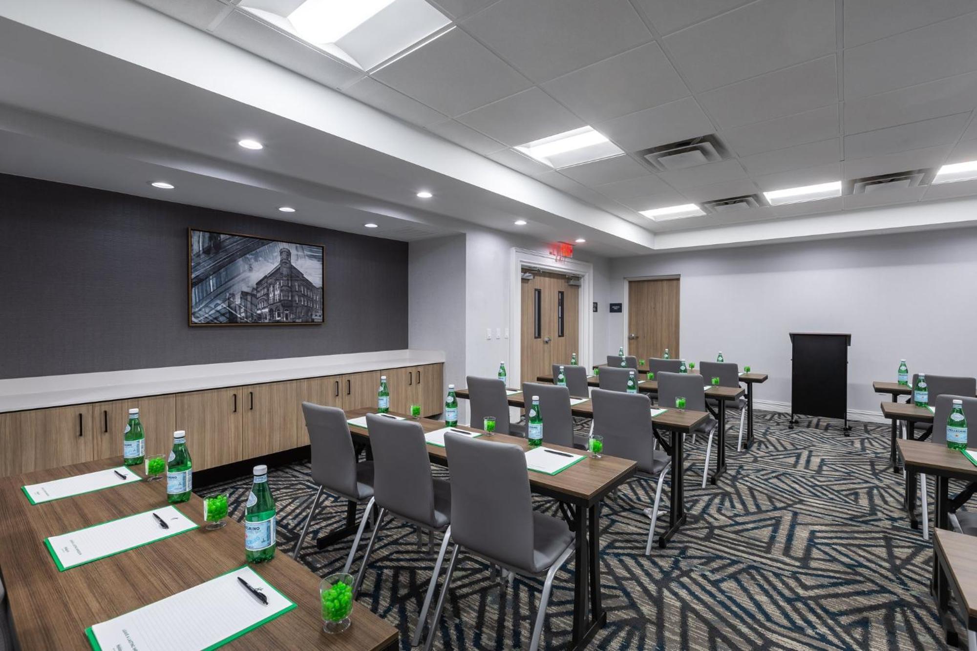Holiday Inn Anderson By Ihg Екстериор снимка