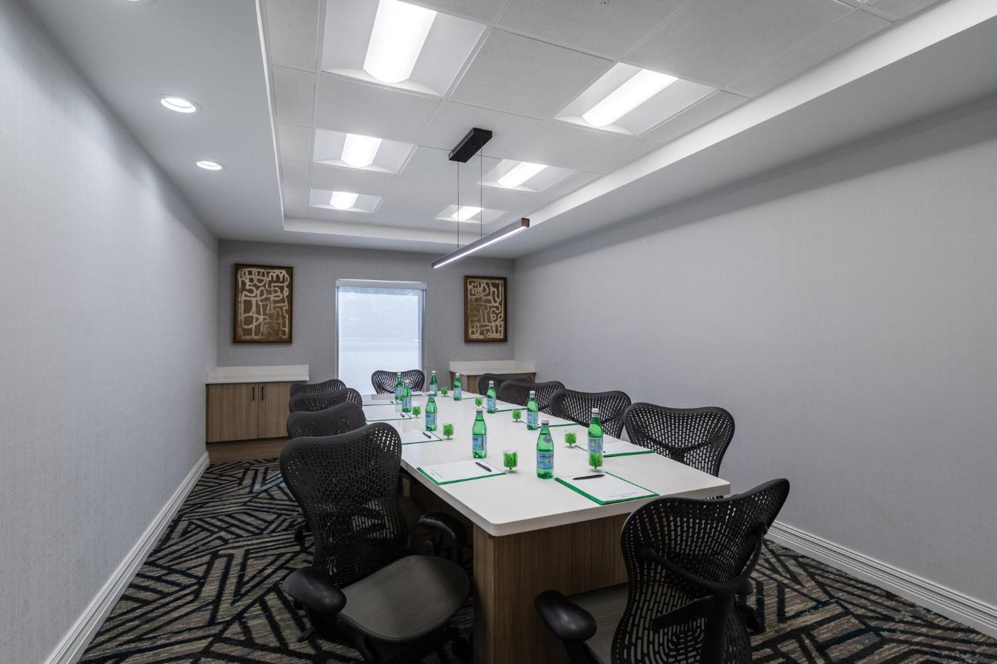 Holiday Inn Anderson By Ihg Екстериор снимка
