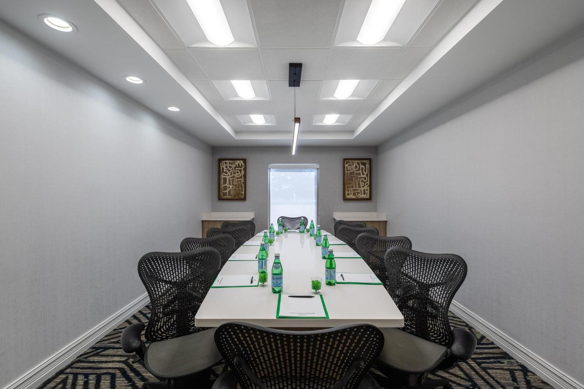 Holiday Inn Anderson By Ihg Екстериор снимка