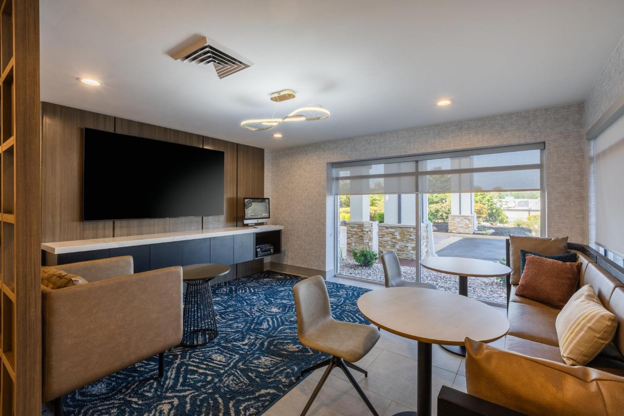 Holiday Inn Anderson By Ihg Екстериор снимка